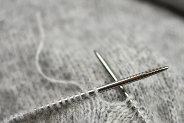 knitlog #1 — 처음 잡은 실과 바늘